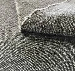 Txiav Cov Khaub Ncaws